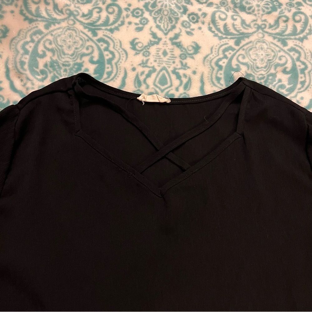 MUST GO!! Lida Collection Black V Neck Cross Blouse - Picture 2 of 4
